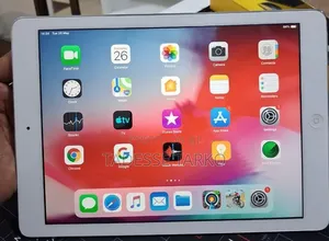 New Apple iPad Air 64 GB Silver