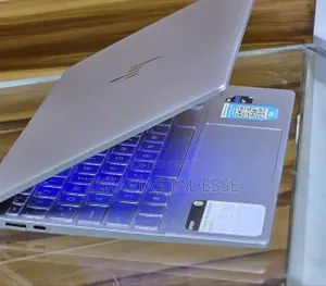 New Laptop HP Envy 14 8GB Intel Core i5 SSD 256GB