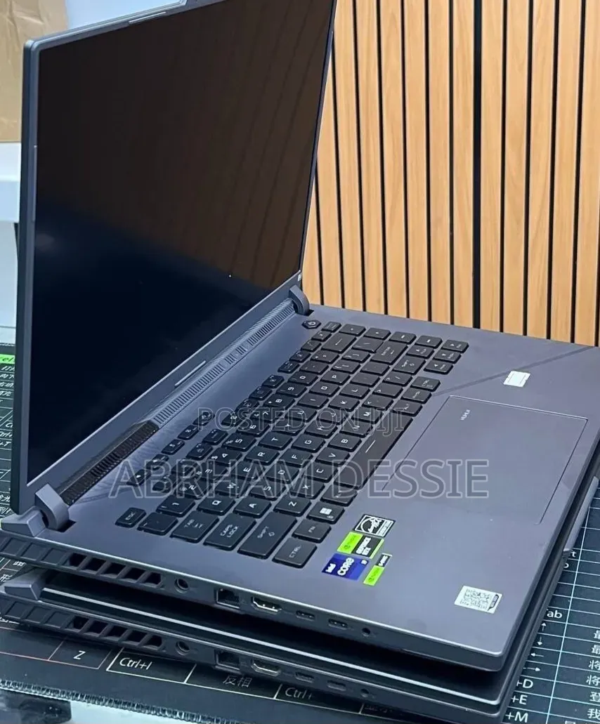 New Laptop Asus 16GB Intel Core i9 SSD 1T