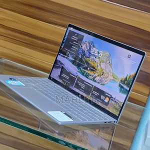 New Laptop HP Envy X360 8GB Intel Core i5 HDD 256GB