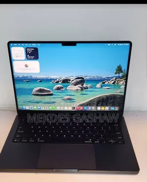 New Laptop Apple MacBook Air 2026 M5 13-inch 16GB Intel Core i7 SSD 1T