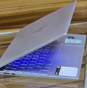 New Laptop HP Envy 14 8GB Intel Core i5 SSD 256GB