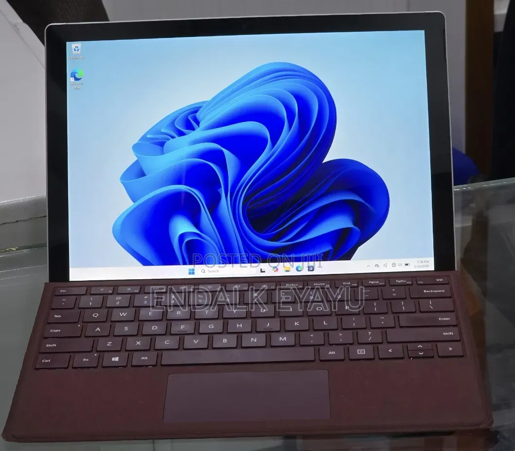 New Laptop Microsoft Surface Pro 6 8GB Intel Core i5 SSD 128GB