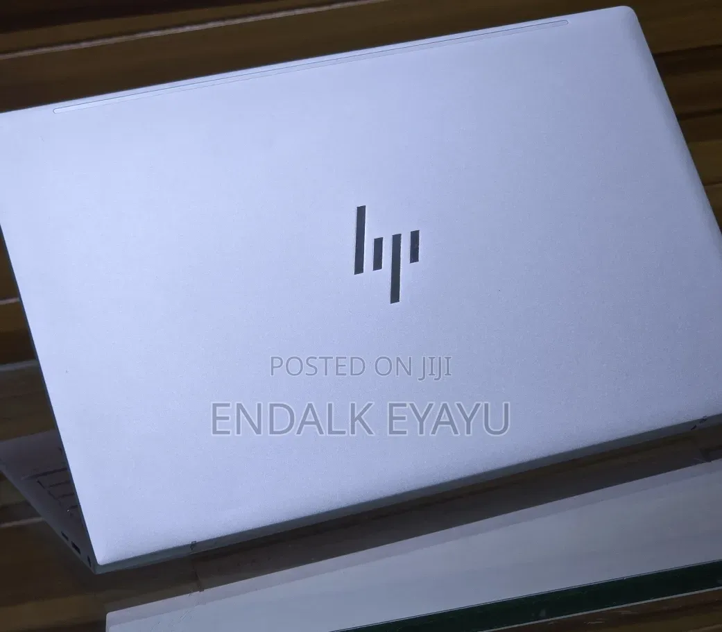 New Laptop HP Envy 14 8GB Intel Core i5 SSD 256GB