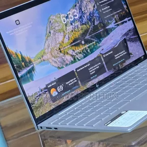 New Laptop HP Envy 14 8GB Intel Core i5 SSD 256GB