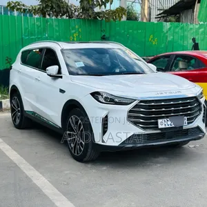 Jetour X70 Plus 1.6 7-Seater FWD 2022 White