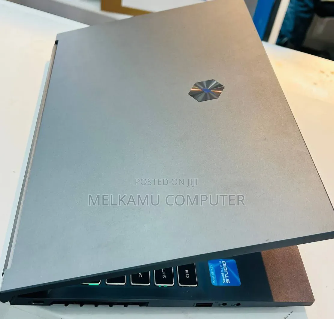 New Laptop Medion Akoya E7419 16GB AMD Ryzen 7 SSD 512GB