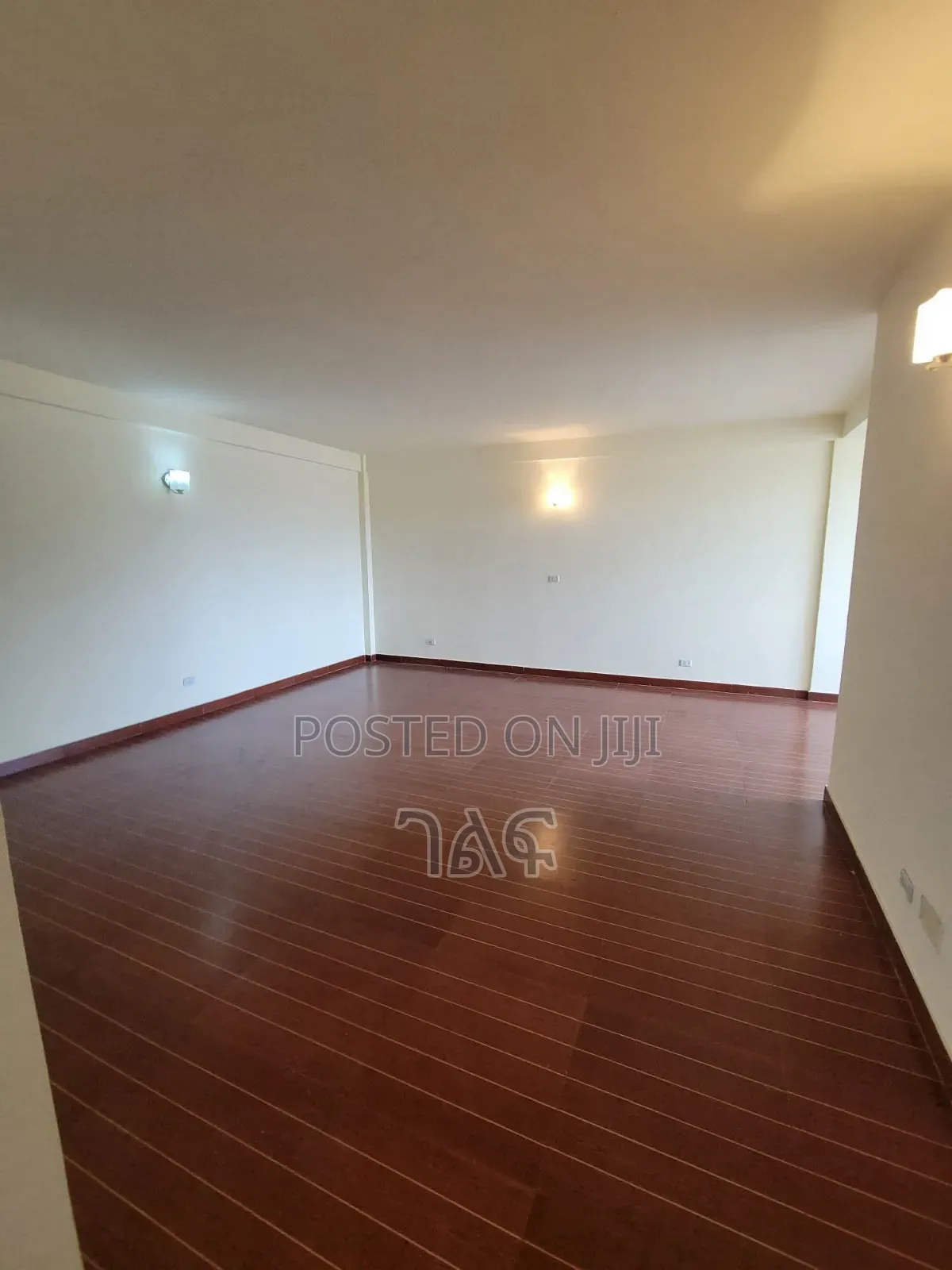 3bdrm Apartment in አስቼኳይ ሽያጭ ሲኤምሲ ፍየል, Bole for sale