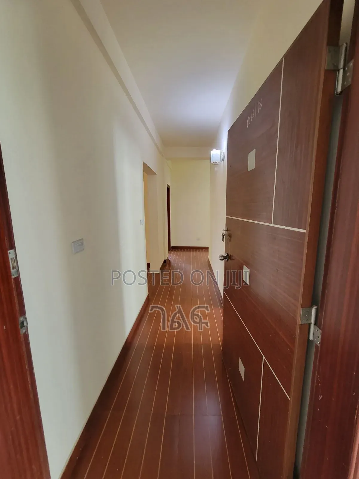 3bdrm Apartment in አስቼኳይ ሽያጭ ሲኤምሲ ፍየል, Bole for sale