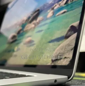 New Laptop Apple MacBook Air 2025 M4 15-inch 24GB Apple M4 SSD 512GB