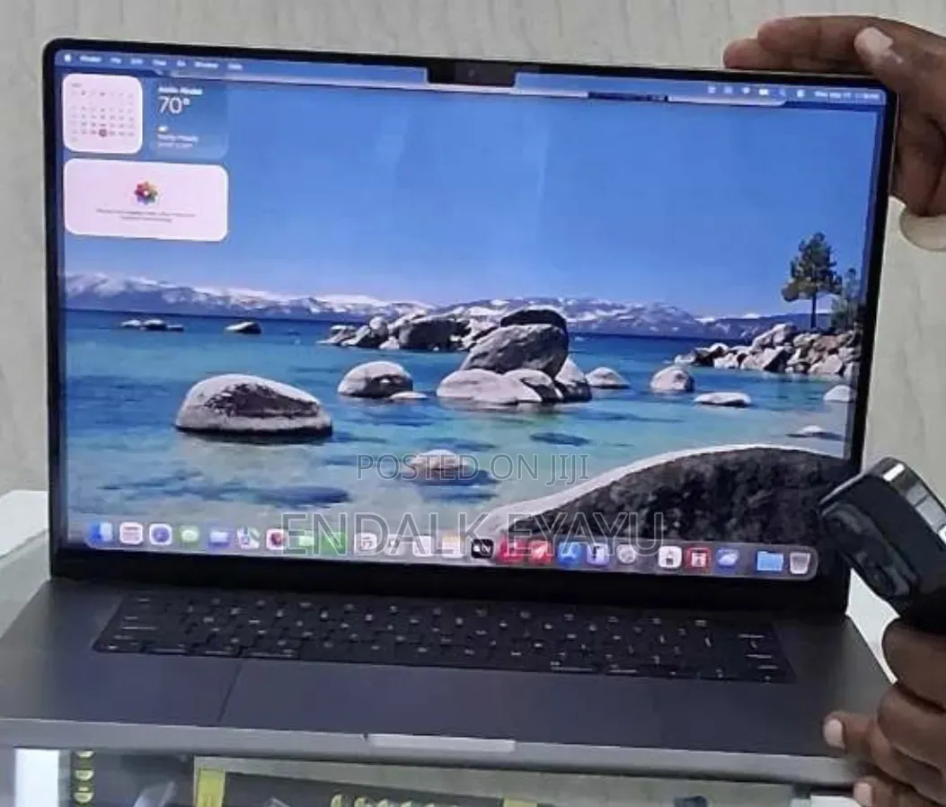 New Laptop Apple MacBook Pro M1 32GB Apple M1 Max SSD 1T