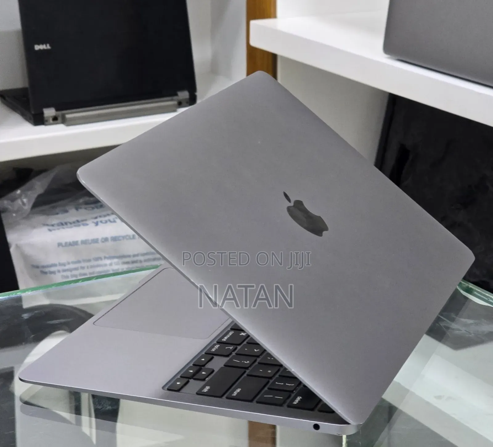 New Laptop Apple MacBook Air 2020 M1 8GB Apple M1 SSD 256GB