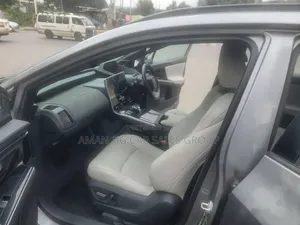 Toyota bZ4X 2022 Gray