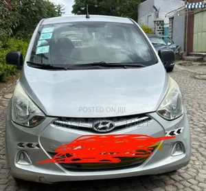 Hyundai Eon 2015 Silver