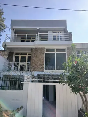 5bdrm House in Addis Abeba, Bole for sale