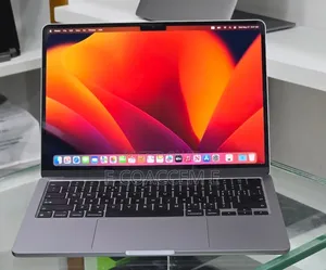 New Laptop Apple MacBook 8GB SSD 256GB