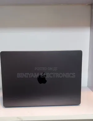 New Laptop Apple MacBook Pro 16GB Apple M5 SSD 1T