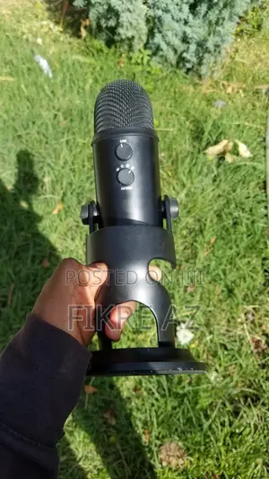 Blue Yeti Usb Microphone (Blackout Edition) - Like New