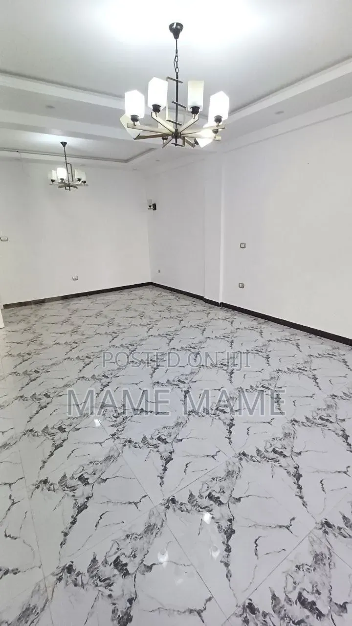 3bdrm Villa in Addis Abeba, Bole for sale