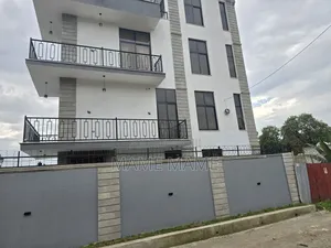 6bdrm House in Addis Abeba, Bole for sale