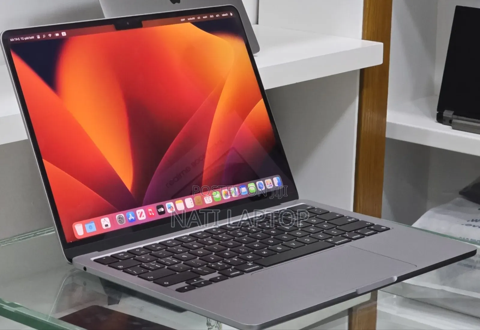 New Laptop Apple MacBook Air 2022 M2 8GB Apple M2 SSD 256GB