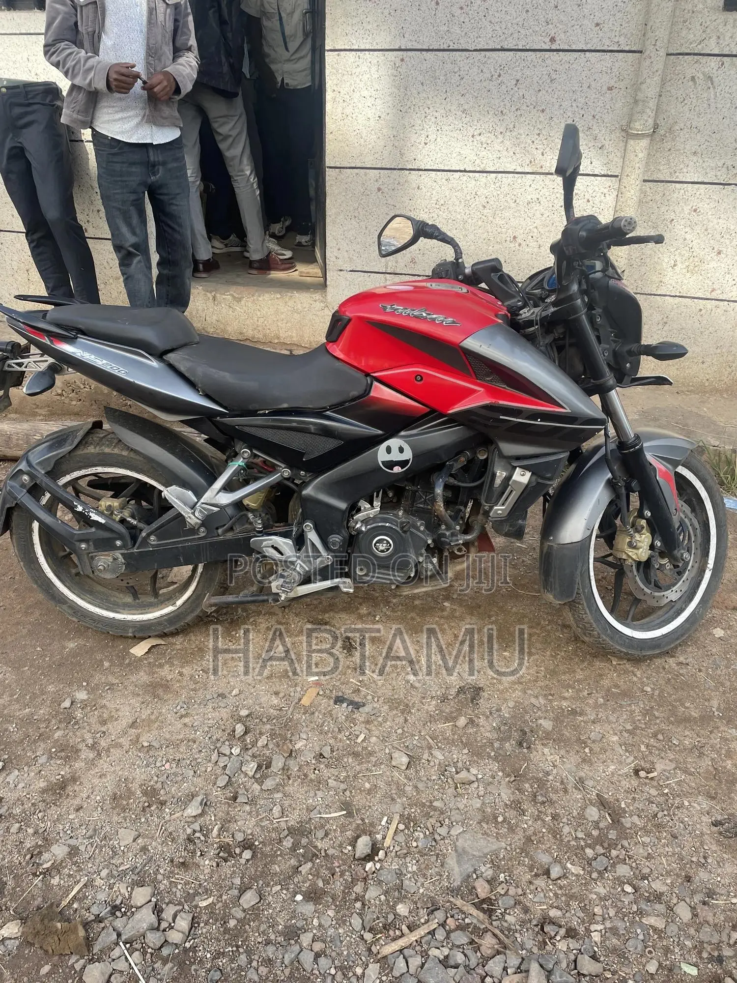 Bajaj Pulsar NS 200 2018 Red
