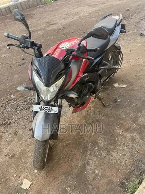 Bajaj Pulsar NS 200 2018 Red