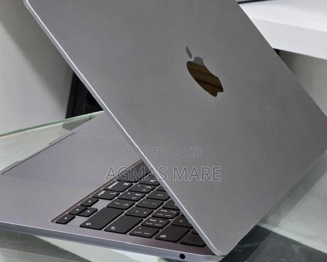New Laptop Apple MacBook Air 2022 M2 8GB Apple M2 SSD 512GB