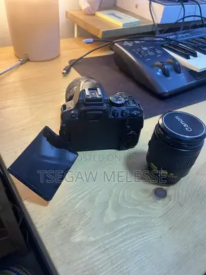 Nikon D5300 + 2 Lenses