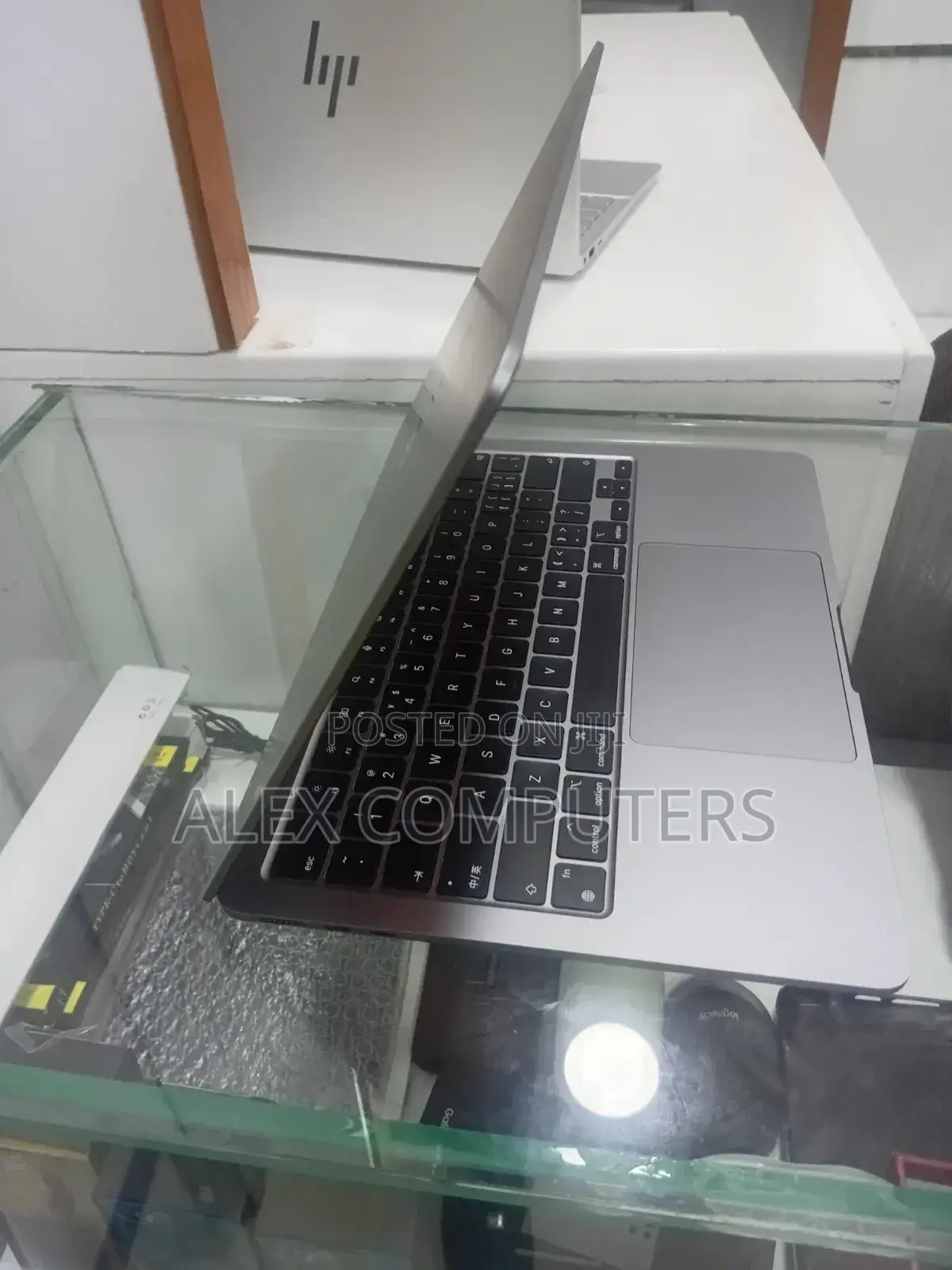 New Laptop Apple MacBook 8GB Apple M2 SSD 256GB