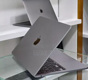 New Laptop Apple MacBook Air 2022 M2 8GB Intel Core i7 SSD 256GB