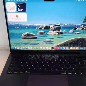 New Laptop Apple MacBook Pro 16GB Apple M5 SSD 1T