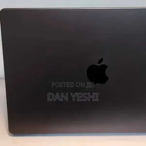 New Laptop Apple MacBook Pro 16GB Apple M5 SSD 1T