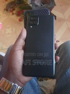 Samsung Galaxy A12 64 GB Black