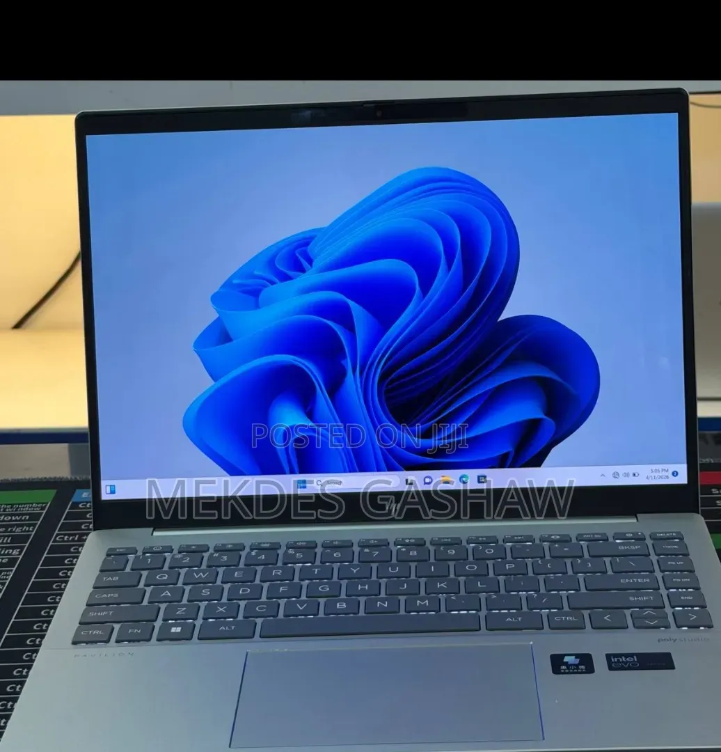 New HP Pavilion Gaming Laptop 15-dk2xxx 32GB Intel Core Ultra 7 SSD 1T