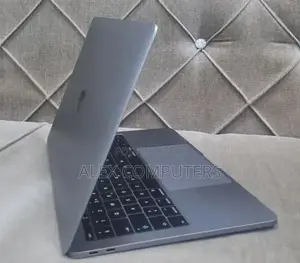 New Laptop Apple MacBook Pro 2017 16GB Intel Core i5 SSD 512GB