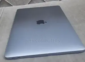 New Laptop Apple MacBook Pro 2017 16GB Intel Core i5 SSD 512GB