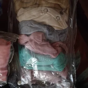 4 6 Piece Baby Bodysuit Set – Soft Colorful Baby Essentials