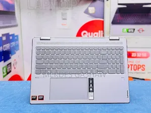 New Laptop Lenovo Yoga 7i 8GB Intel Core i5 SSD 512GB