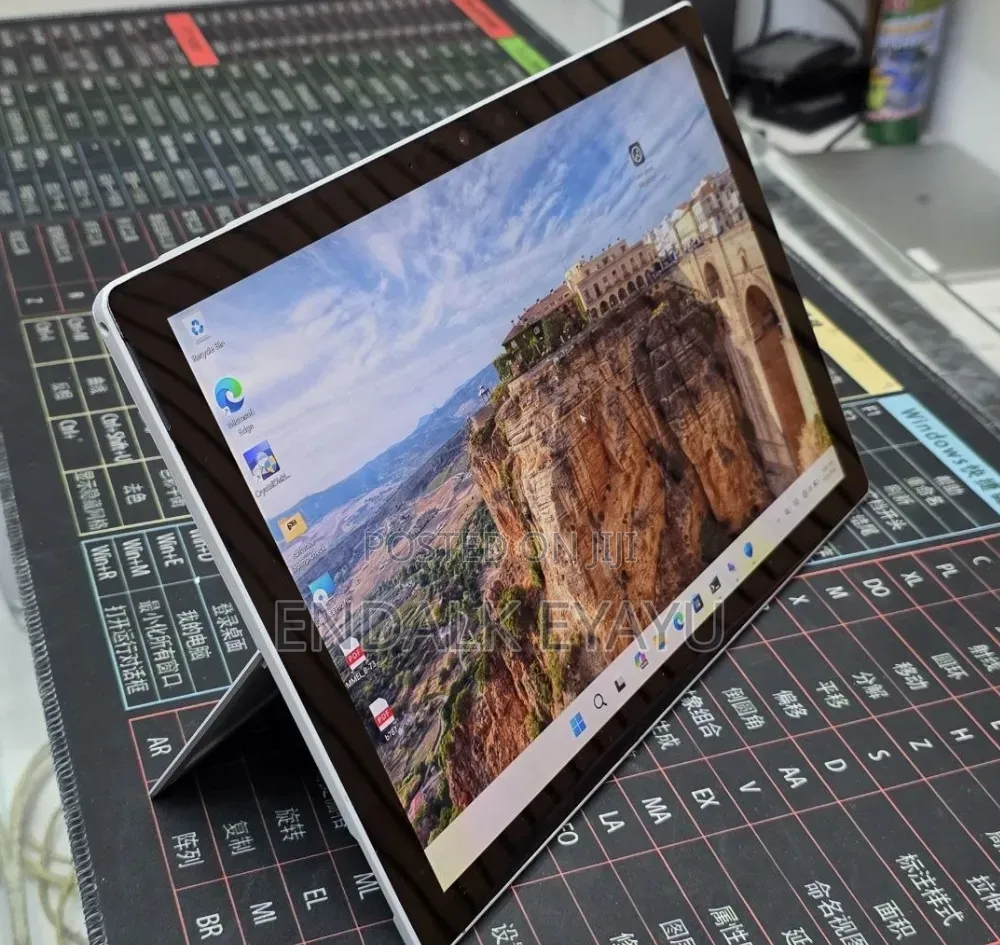 New Laptop Microsoft Surface Pro 7+ 16GB Intel Core i7 SSD 512GB