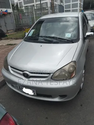 Toyota Platz 2005 Silver