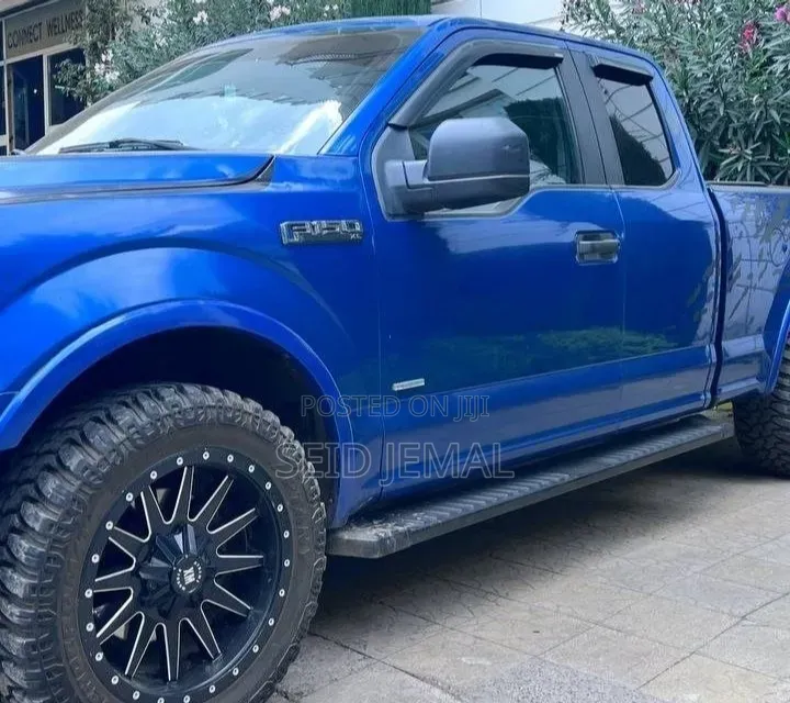 Ford F-150 2018 Blue