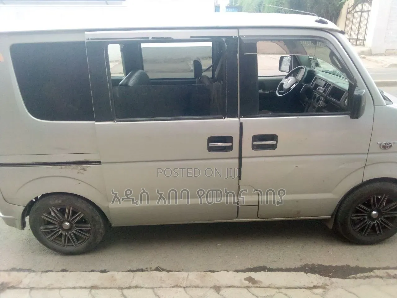Suzuki Every Wagon 2012 Silver