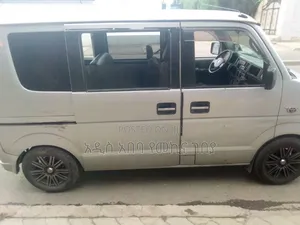 Suzuki Every Wagon 2012 Silver
