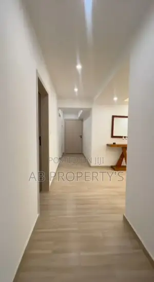 Furnished 3bdrm Apartment in ካሳንችስ, Kirkos for sale
