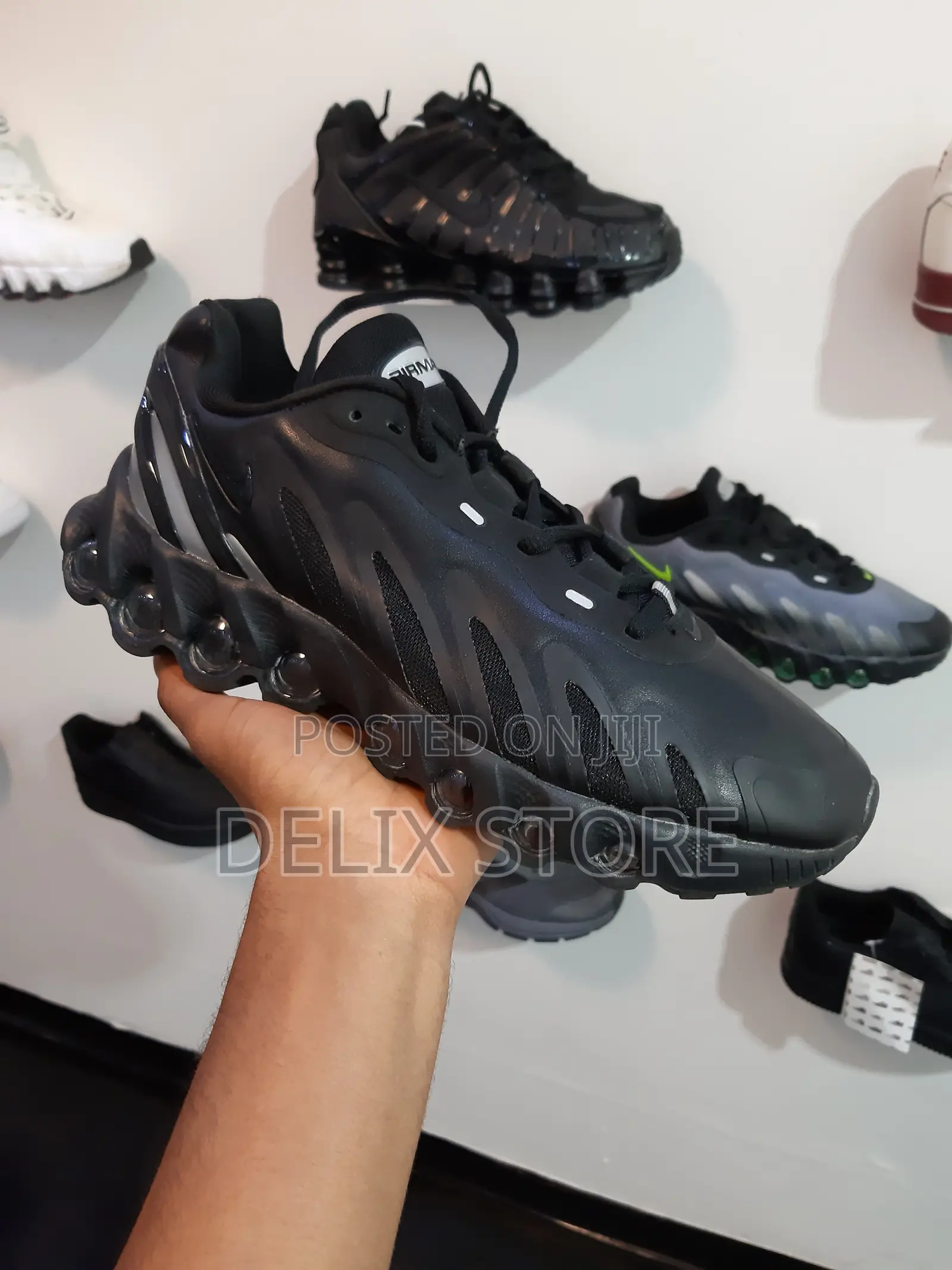 Nike Dn8 Sneakers