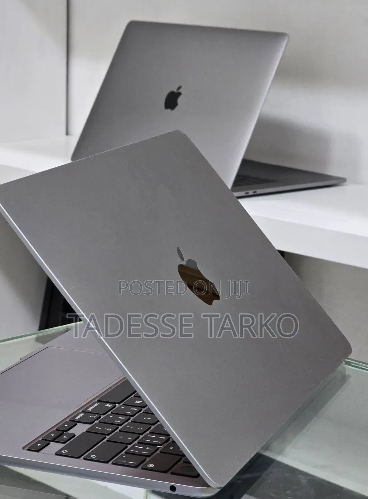 New Laptop Apple MacBook Air 2022 M2 8GB Apple M2 SSD 256GB