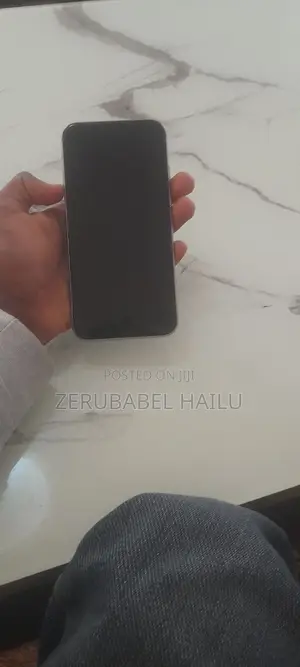 Apple iPhone 6 16 GB Gray