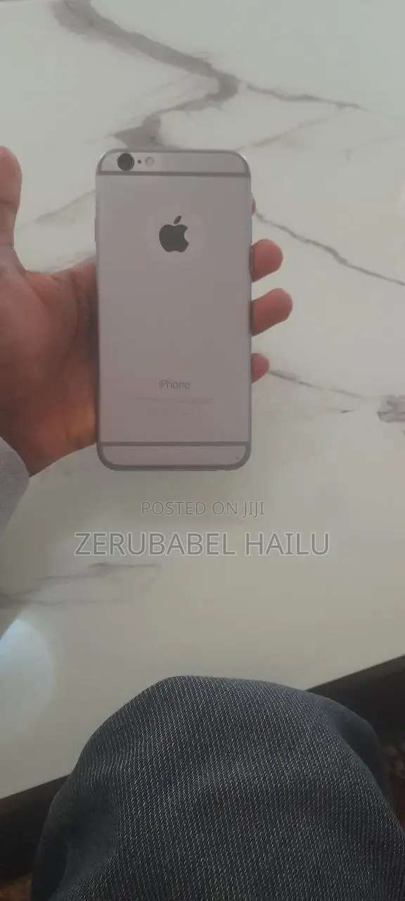 Apple iPhone 6 16 GB Gray