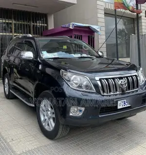 Toyota Land Cruiser Prado 2012 Black